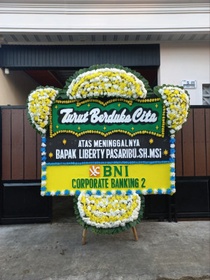 Papan Bunga Duka di Sukahayu